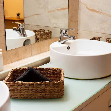 Appartement Chic Retreat With Charm *