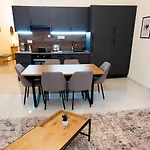 Chic Retreat With Charm Budapesta