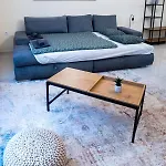 Apartament Chic Retreat With Charm *