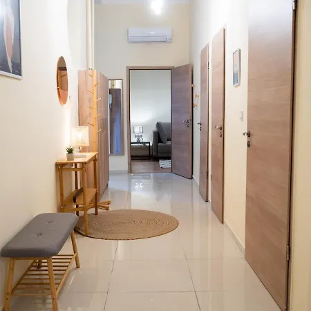 Διαμέρισμα Chic Retreat With Charm Βουδαπέστη