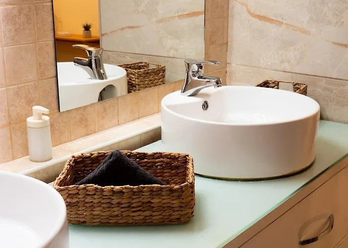 Apartament Chic Retreat With Charm *