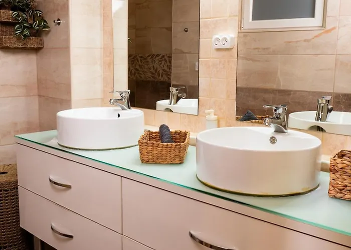 Apartament Chic Retreat With Charm *