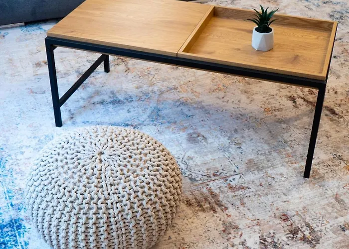 Chic Retreat With Charm