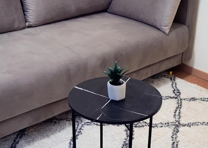 Apartament Chic Retreat With Charm *