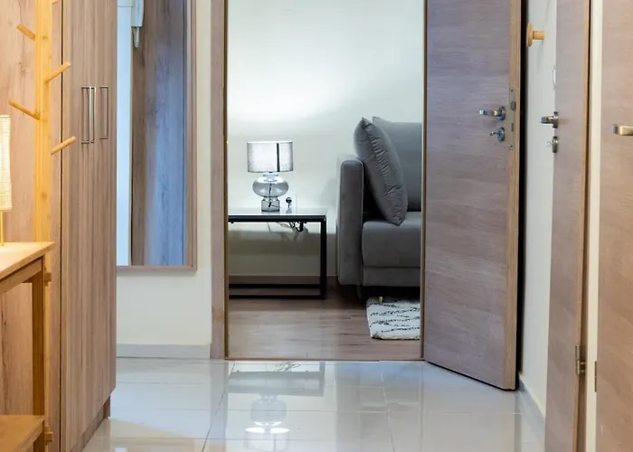 Chic Retreat With Charm *